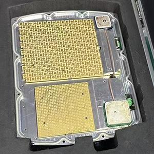 Ka-band Portable High Throughput Satellite Phased Array Antenna